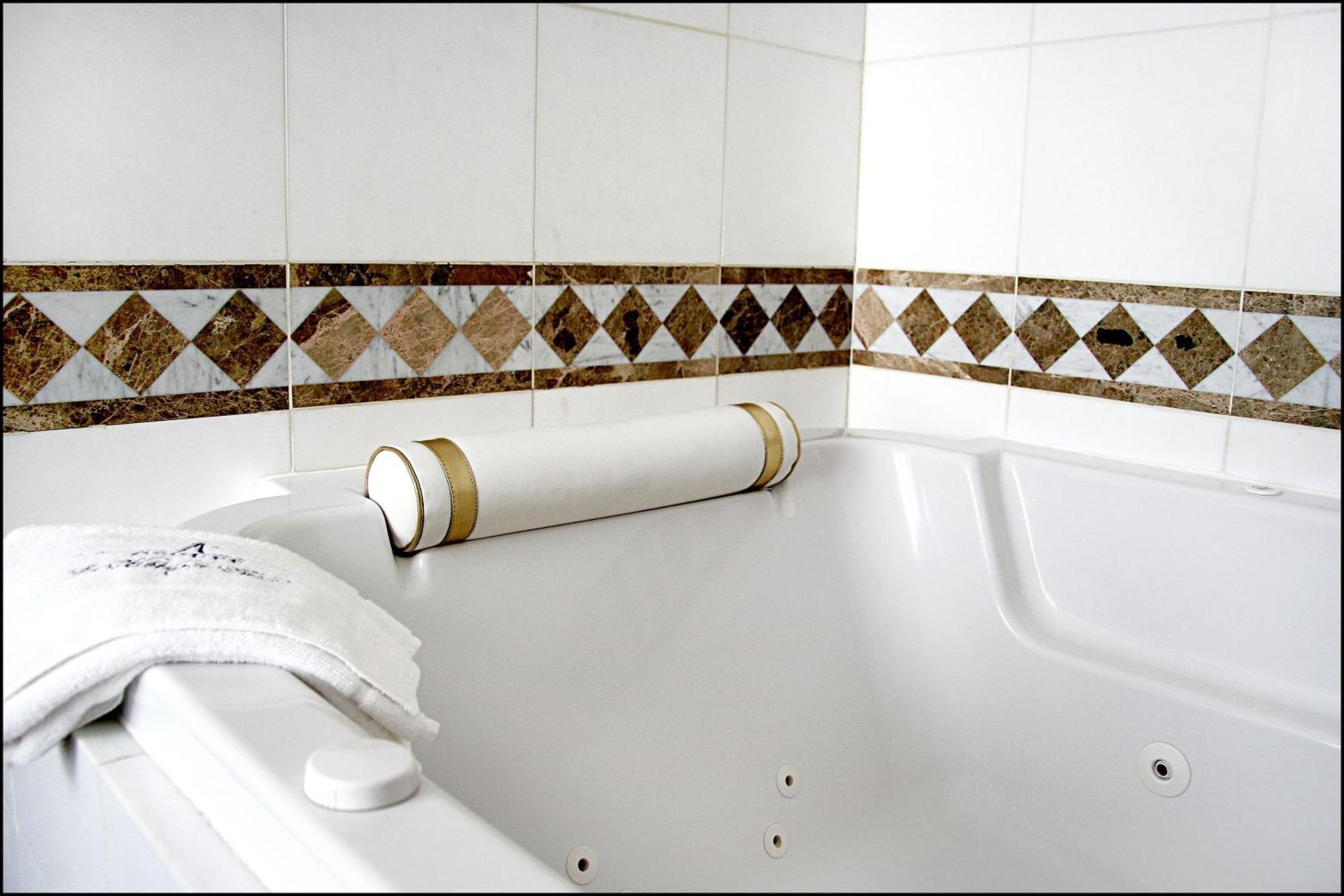 Suite Junior avec Baignoire Spa